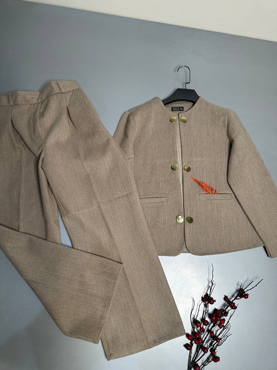 کت شلوار فوتر کج راه زنانه